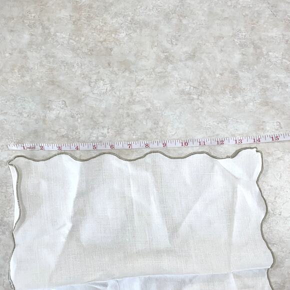 6 vintage white linen napkins with scalloped edges & embroidered - Picture 5 of 6